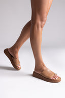 flatforms-sandalia-dermatina-asymmetri-fasa-estil-taoype