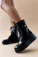Αρβυλάκια flatforms λουστρίνι - Μαύρο - thefashionproject.gr - The Fashion Project