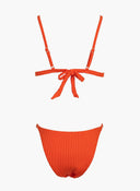 Bikini set με ανάγλυφο σχέδιο