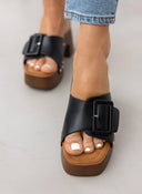 Clogs με τρουκς στη σόλα