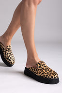 Clogs ponyskin flatforms με print Iris 