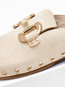 Clogs suede με μεταλλικά τρουκς