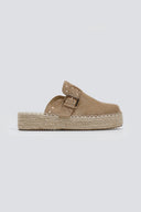 Clogs suede με σχοινί στη σόλα