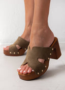 Clogs suede με τρουκς ERYNN - Χακί - thefashionproject.gr - ERYNN