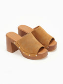 Clogs suede με χρυσά τρουκς Erynn - Κάμελ - thefashionproject.gr - ERYNN