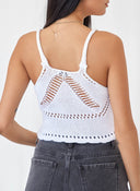 Crop top crochet με ιδιαίτερη πλάτη