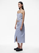 Crop top denim με ρίγες PIECES 17146794 - Μπλε denim - thefashionproject.gr - PIECES