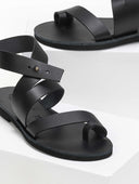 Σανδάλια δερμάτινα με ιδιαίτερο κούμπωμα Iris Sandals