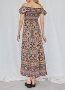 Εμπριμέ φόρεμα με σούρες - Μαύρο - thefashionproject.gr - The Fashion Project