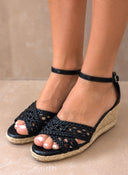 Εσπαντρίγιες platforms με πλεκτό σχέδιο Xti 142774 - Μαύρο - thefashionproject.gr - Xti Footwear