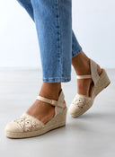 Εσπαντρίγιες platforms πλεκτές με μπαρέτα - Μπεζ - thefashionproject.gr - Alta Moda