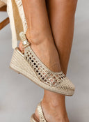 Εσπαντρίγιες platforms πλεκτές Xti 142892 - Χρυσό - thefashionproject.gr - Xti Footwear