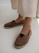 Εσπαντρίγιες suede με λάστιχο - Καφέ - thefashionproject.gr - Medies