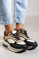 Flatform sneakers σε συνδυασμούς υλικών ERYNN