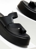 Σανδάλια flatforms δερμάτινα με περαστή φάσα Estil 