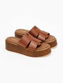 Flatforms δερμάτινα με ιδιαίτερη φάσα Estil