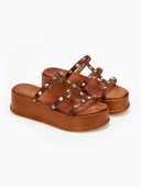 Flatforms δερμάτινα με τρουκς estil