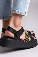 Flatforms δερμάτινα με velcro και print Ragazza 01227
