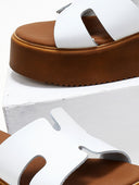Flatforms δερμάτινα σανδάλια με ανοίγματα Estil