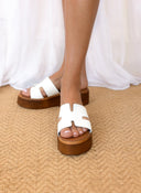 Flatforms δερμάτινα σανδάλια με ανοίγματα Estil - Λευκό - thefashionproject.gr - Estil