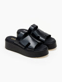 Flatforms δερμάτινα σανδάλια με φαρδιά φάσα Estil