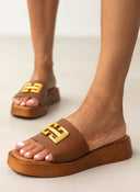 Flatforms δερμάτινα σανδάλια με φαρδιά φάσα Ragazza 01164
