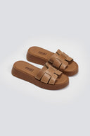 Flatforms δερμάτινα σανδάλια με περαστή φάσα Estil