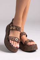 Flatforms δερμάτινα σανδάλια με ψάθα Carad