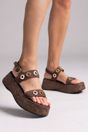 Flatforms δερμάτινα σανδάλια με ψάθα Carad