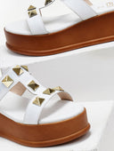 Flatforms δερμάτινα σανδάλια με τρουκς Estil