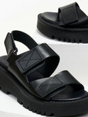 Flatforms δερμάτινα σανδάλια με velcro TFP
