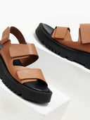 Flatforms δερμάτινα σανδάλια με velcro TFP
