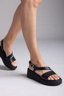 Flatforms δερμάτινα σανδάλια TFP