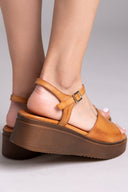 Flatforms δερμάτινα σανδάλια TFP
