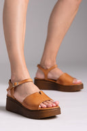 Flatforms δερμάτινα σανδάλια TFP