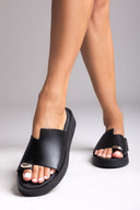 Flatforms σανδάλια δερμάτινα με ασύμμετρη φάσα Estil - Μαύρο