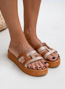 Flatforms σανδάλια με ανάγλυφο pattern Estil