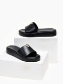 Flatforms σανδάλια με στρας στοιχείο TFP - Μαύρο - thefashionproject.gr - TFP