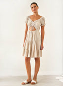 Φόρεμα με δαντέλα και cut out - Μπεζ - thefashionproject.gr - The Fashion Project