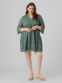 Φόρεμα με δαντέλα plus size Vero Moda curve 10294302 - Χακί - thefashionproject.gr - VERO MODA CURVE