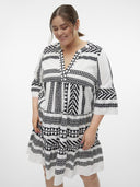 Φόρεμα με print Vero Moda Curve 10294292 - Λευκό/Μαύρο - thefashionproject.gr - VERO MODA CURVE