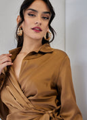 Φόρεμα σατέν με γιακά - Caramel - thefashionproject.gr - The Fashion Project