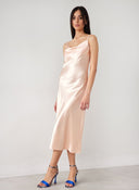 Φόρεμα σατέν ντραπέ - Ροδακινί - thefashionproject.gr - The Fashion Project