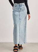 Φούστα τζιν με ξέφτια στη μέση ONLY 15315170 - Μπλε jean - thefashionproject.gr - ONLY