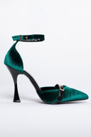 Γόβες από velvet ύφασμα με μπαρέτα TFP - Κυπαρισσί - thefashionproject.gr - TFP