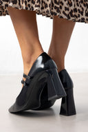 Γόβες λουστρίνι με διπλή μπαρέτα TFP - Μαύρο - thefashionproject.gr - TFP