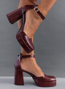 Γόβες λουστρίνι με φιάπα TFP - Μπορντό - thefashionproject.gr - TFP