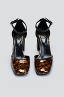 Γόβες λουστρίνι με print ταρταρούγα TFP - Κάμελ - thefashionproject.gr - TFP