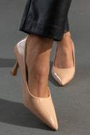 Γόβες λουστρίνι μυτερές ERYNN - Μπεζ - thefashionproject.gr - ERYNN - 23047003002