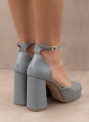 Γόβες με μπαρέτα και φιάπα TFP - Γκρι - thefashionproject.gr - TFP
